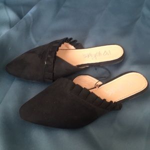 Girls black dress shoes